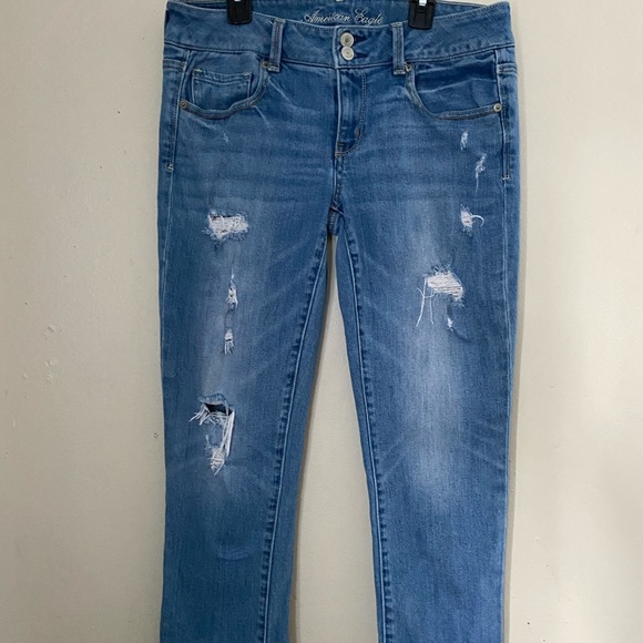 American Eagle Outfitters Denim - 🔥 American Eagle Stretch Ripped crop jean size 10